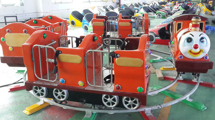 江西儿童室内游乐设备与托马斯火车厂家直销 品质与乐趣的结合